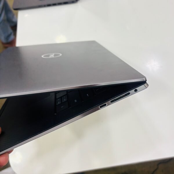 Dell Precision 5560 I7 11th Gpu - Buy at Lapilab Pune - Image 3